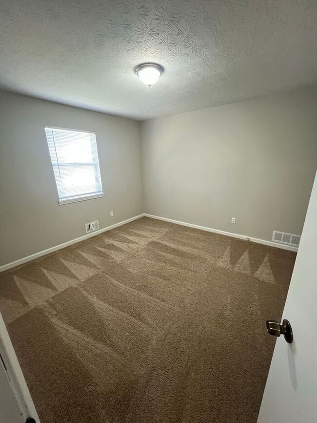 Building Photo - Ready Now!!! 2 bedroom 1.5 bath townhome off of Lenora Church Rd.!!