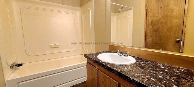 Building Photo - Discover this Recently Upgraded 3 Bed 2 Bath Modular House!