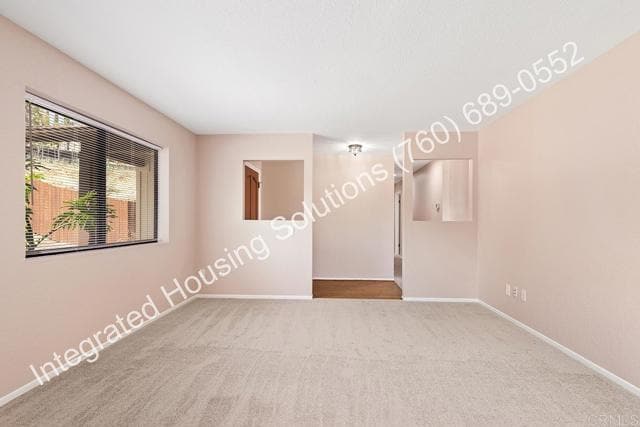 Building Photo - 945 Pinon St
