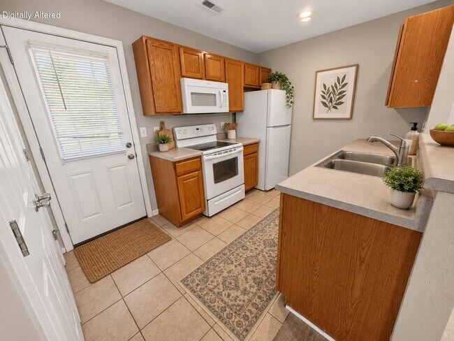 Building Photo - 1330 Godas Cir
