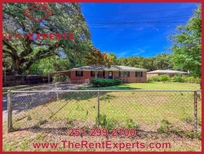 Building Photo - 4456 Eastview Dr