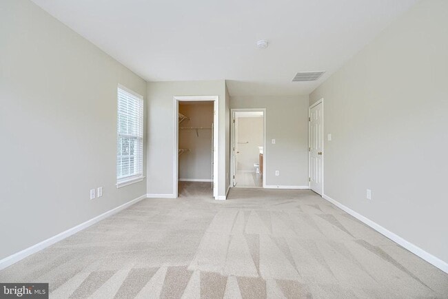 Building Photo - 7211 Lyndsey Way