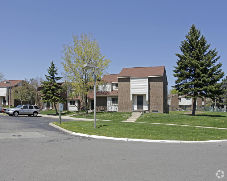 Primary Photo - Walled Lake Villa Senior Living