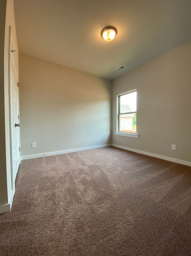 Building Photo - Home for Rent in Pinson, AL!!! Available NOW!