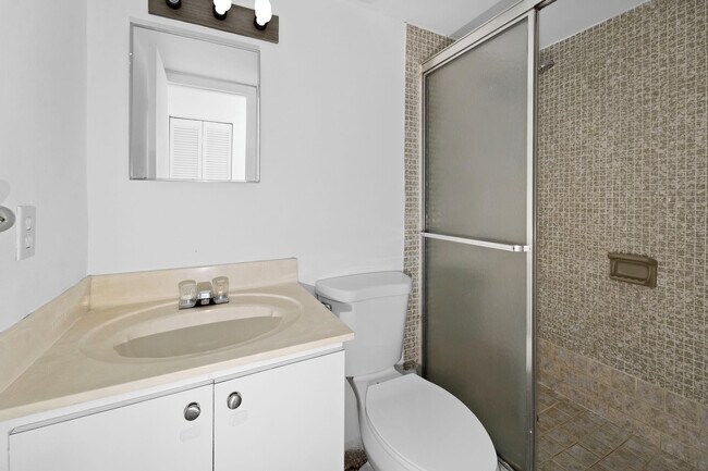 Building Photo - 250 180th Dr