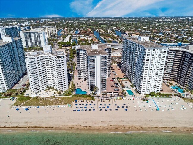 Building Photo - 3700 Galt Ocean Dr