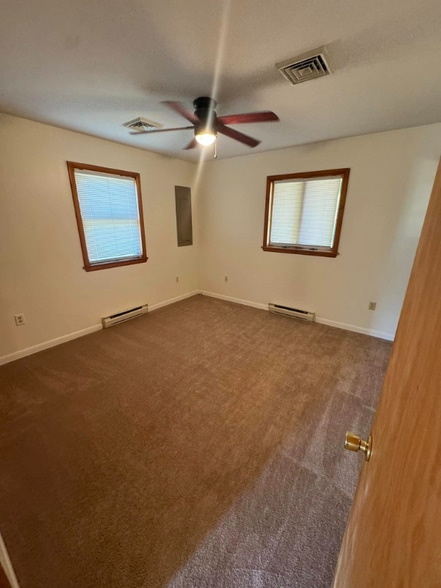 Building Photo - 268 Banning Rd