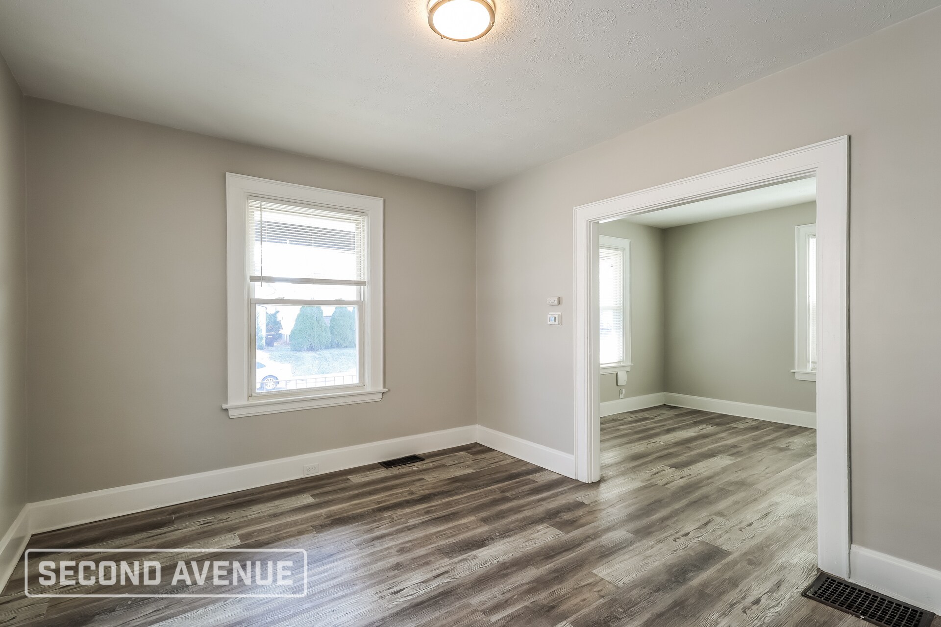 Building Photo - 5325 Rolston Ave