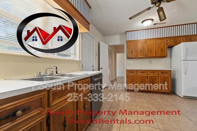 Building Photo - 7470 Moffett Rd