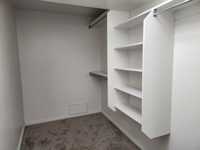 Building Photo - 129 W 100 N