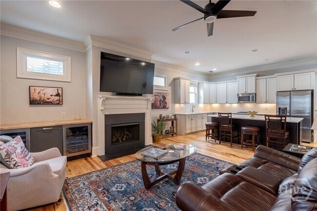 Building Photo - 3530 Greenleffe Dr