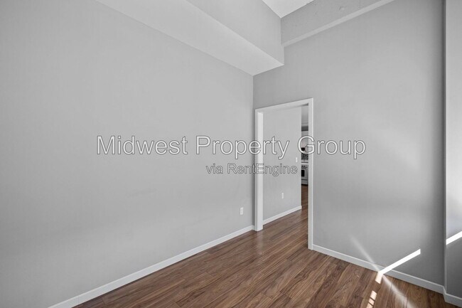 Building Photo - 4100 Lindell Blvd