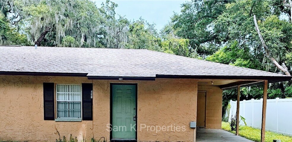 Building Photo - 331 W Alamo Dr