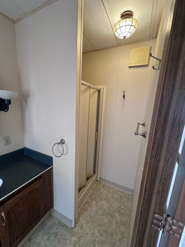 Building Photo - 13347 Private Rd 231