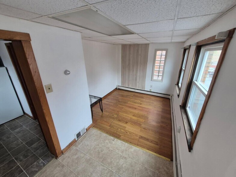 Building Photo - 1216 N 13th Ave