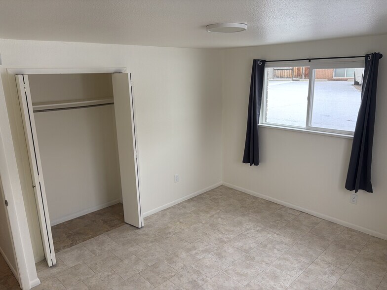 Building Photo - 4455 Independence St