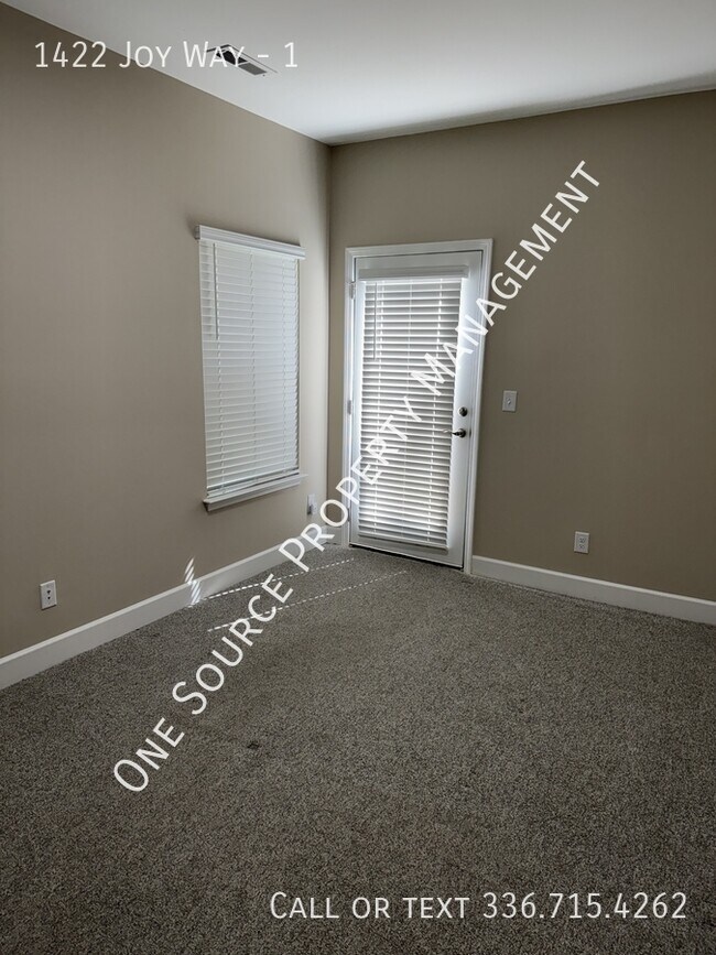 Building Photo - 1422 Joy Wy