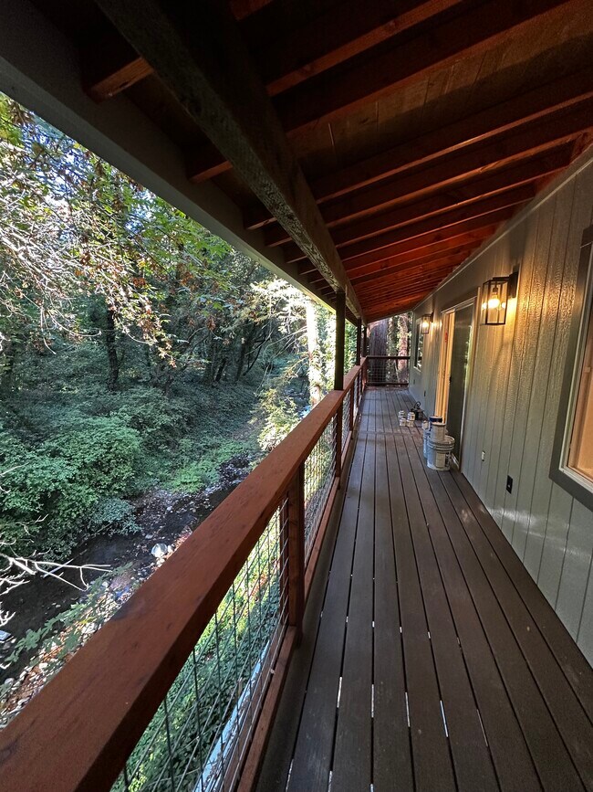 Building Photo - 206 Sequoia Rd