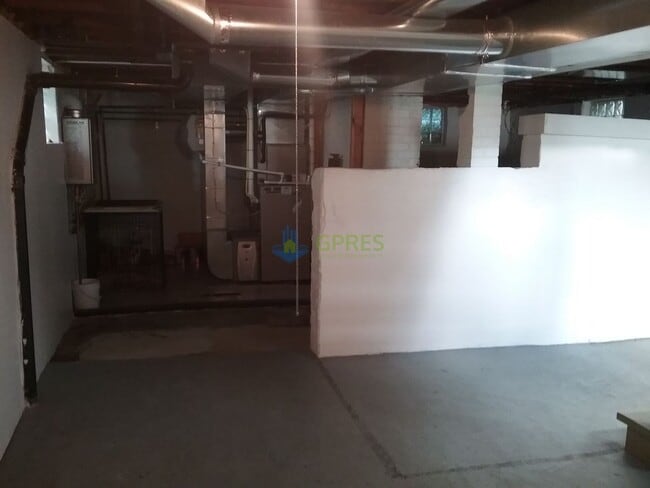 Building Photo - House for rent in the heart of Oakmont