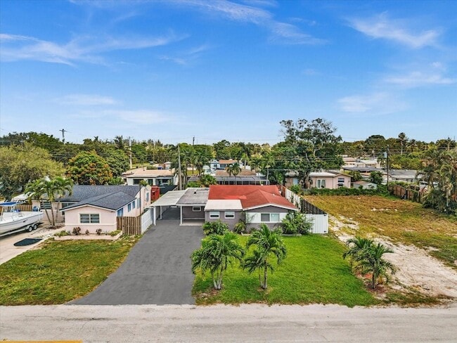 Building Photo - 6661 Meade St