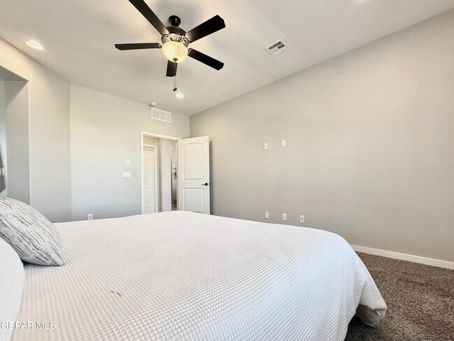 Building Photo - 7467 Smugglers Gulch Ct