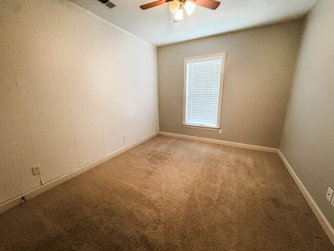 Building Photo - 1229 Grainfield Cove