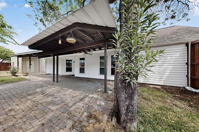 Building Photo - 936 Sugarberry Dr