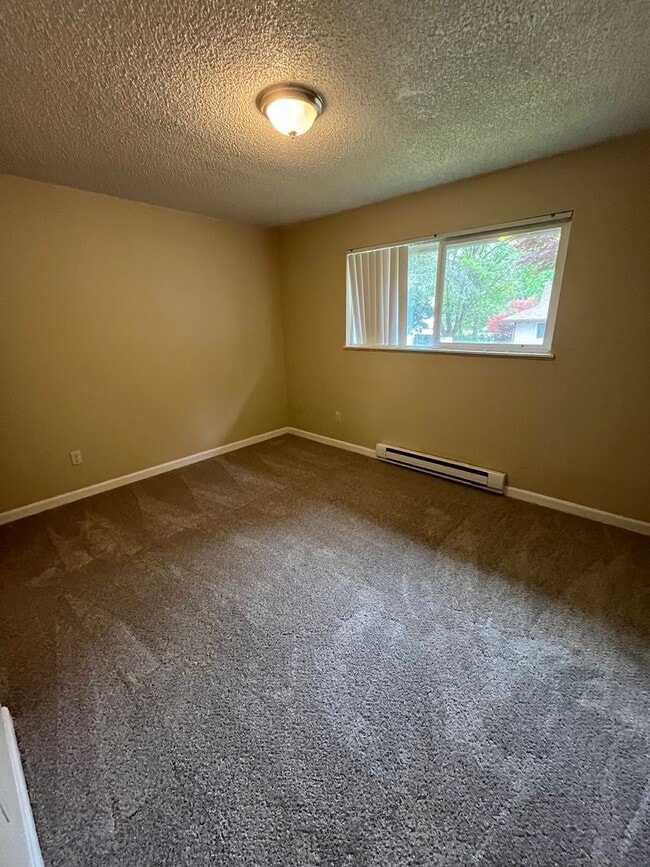 Building Photo - 18950 NW Shadow Ln