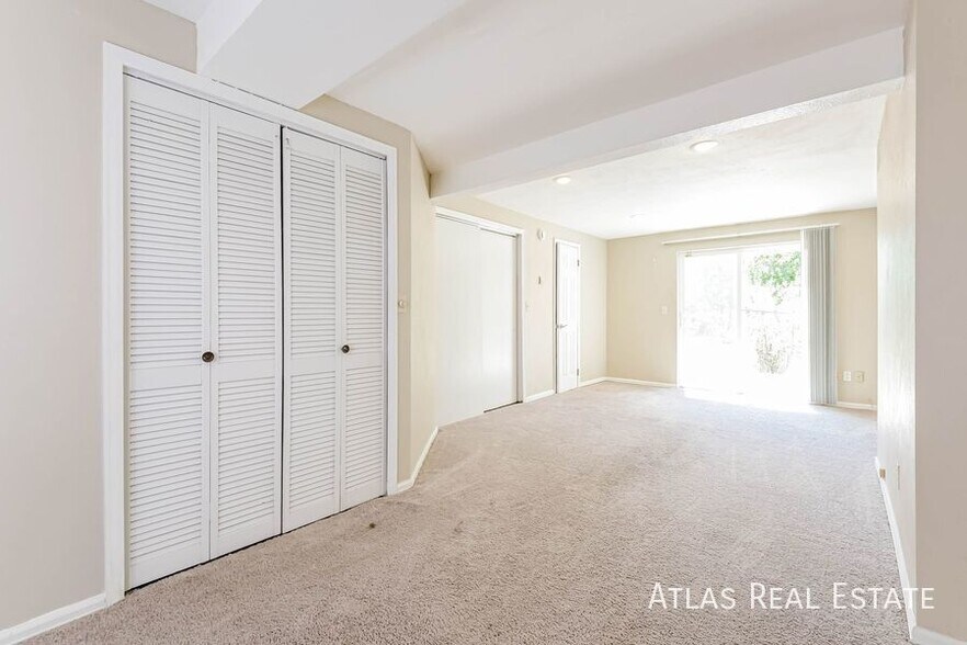 Building Photo - 4497 S Argonne Way