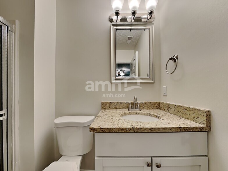 Building Photo - 3907 Little Creek Dr