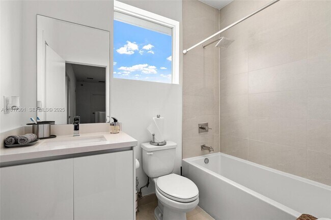 Building Photo - 10373 NW 68th Terrace