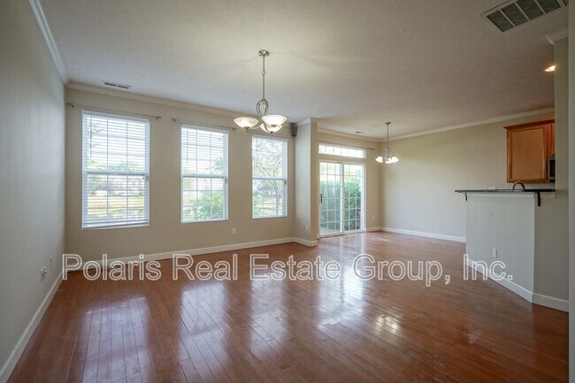 Building Photo - 4084 Weston Pointe Dr