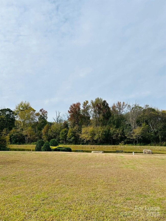 Building Photo - 1916 Seefin Ct