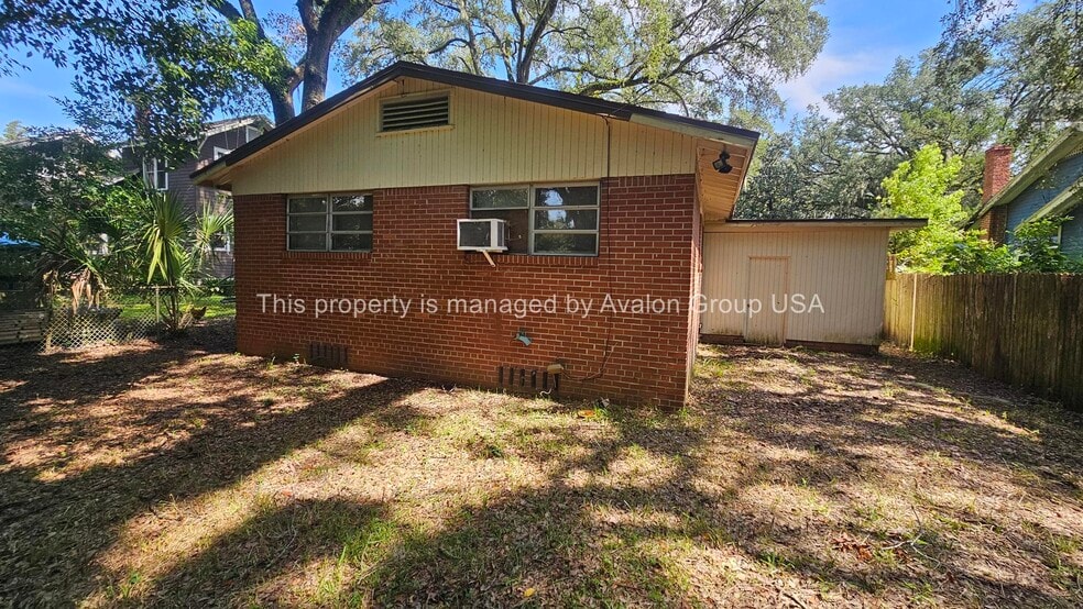 Building Photo - 630 Alder St