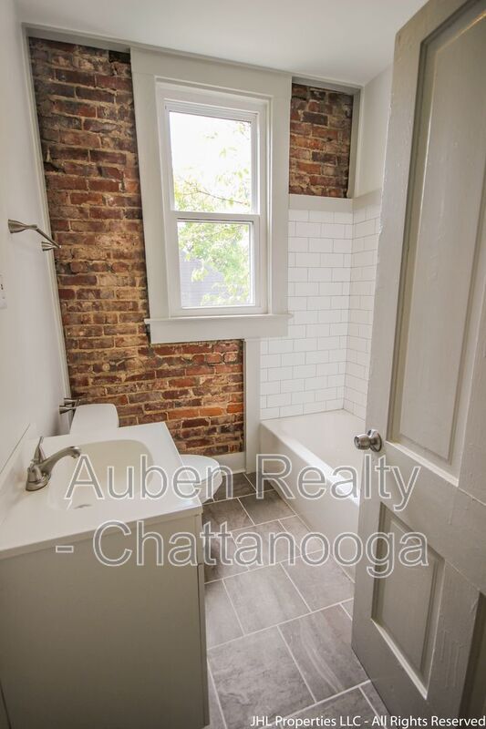 Building Photo - 1203 Peachtree St