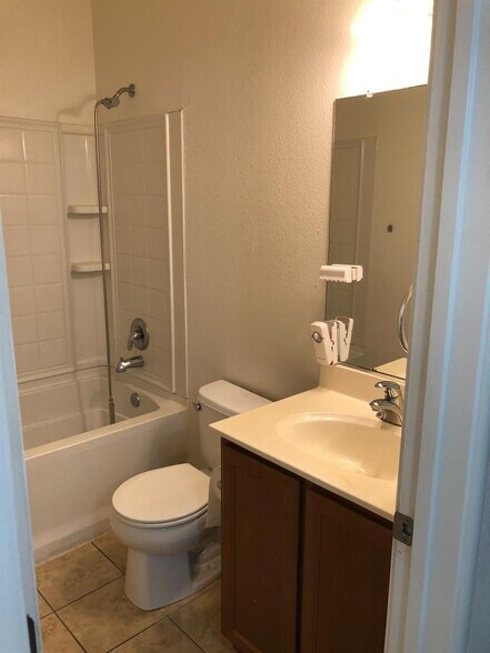 Second Bathroom - 2001 Club Center Dr