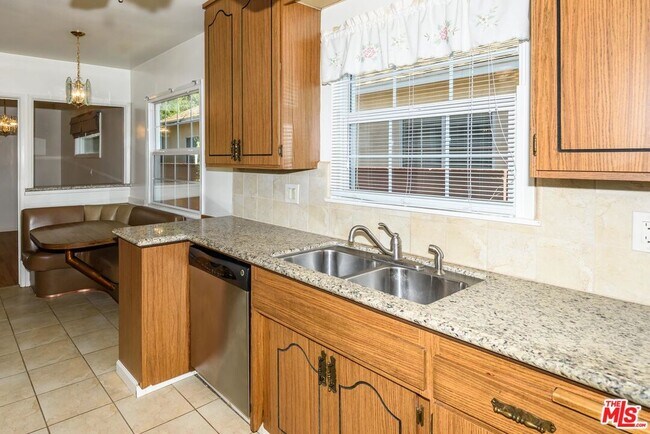 Building Photo - 14745 Marlin Pl