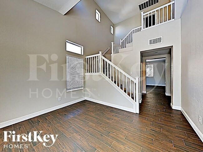 Building Photo - 4714 English Lavender Ave