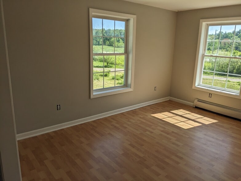 Living Room 1a - 1 Chloe Dr