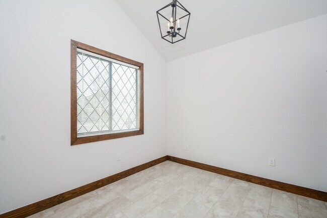 Building Photo - 29527 Turnbury Village Dr