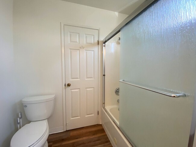 Building Photo - Beautiful 2BD/2BA Beach Home | Prime Mission Beach Location | Garage + 2 Parking Spaces
