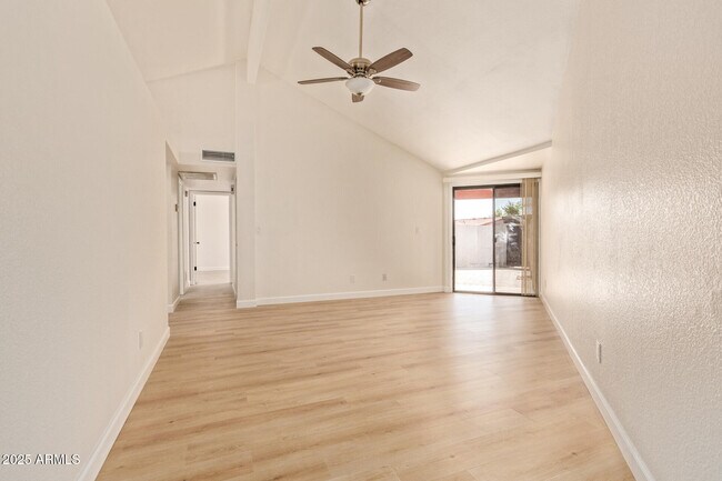 Building Photo - 17225 N 16th St