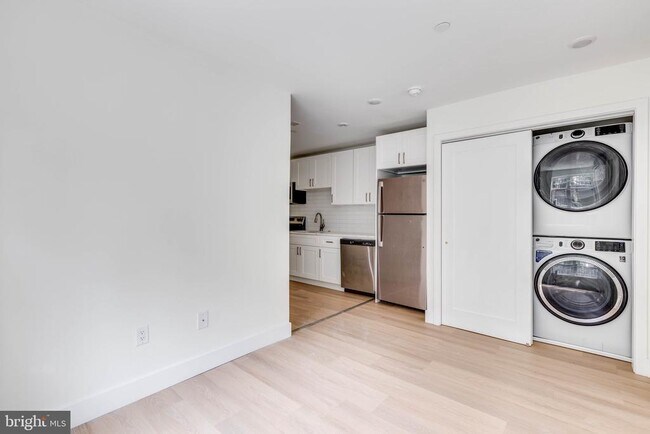 Building Photo - 3517 N 16th St