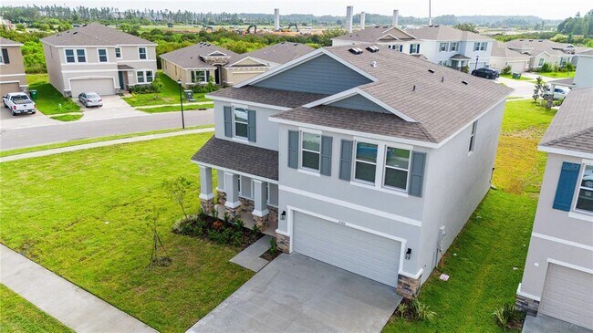 Building Photo - 2560 Warren Acrs Blvd