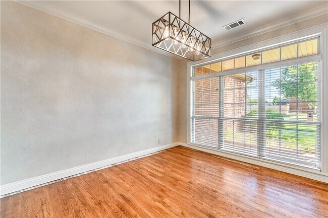 Building Photo - 4103 SE 3rd St