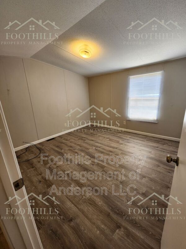 Building Photo - 329 Echo Cir