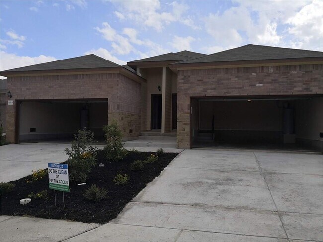 Building Photo - 233 Joanne Lp