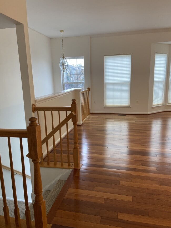 Building Photo - 42710 Cool Breeze Square