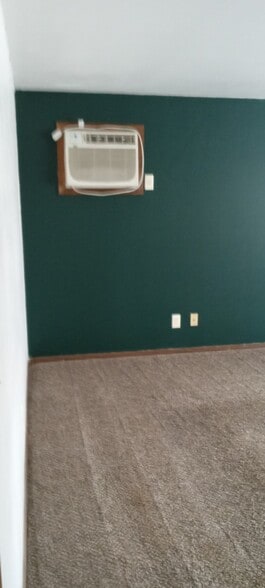 Building Photo - 2635 Shorehaven Ln