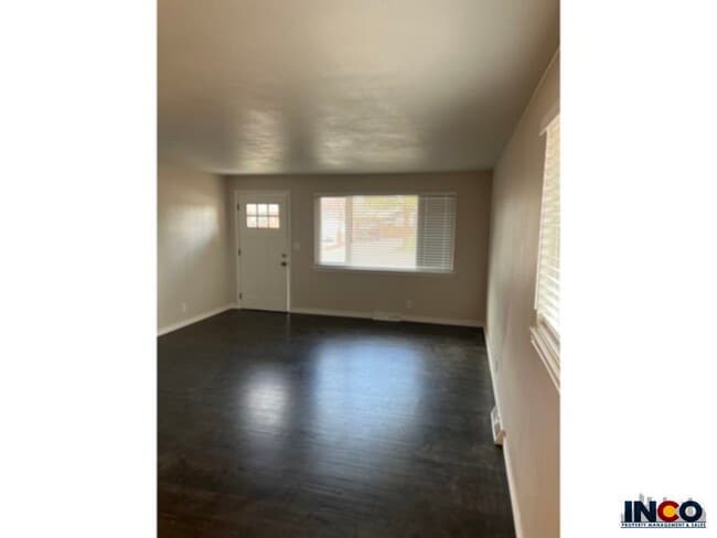 Building Photo - 2904 W Chenango Ave